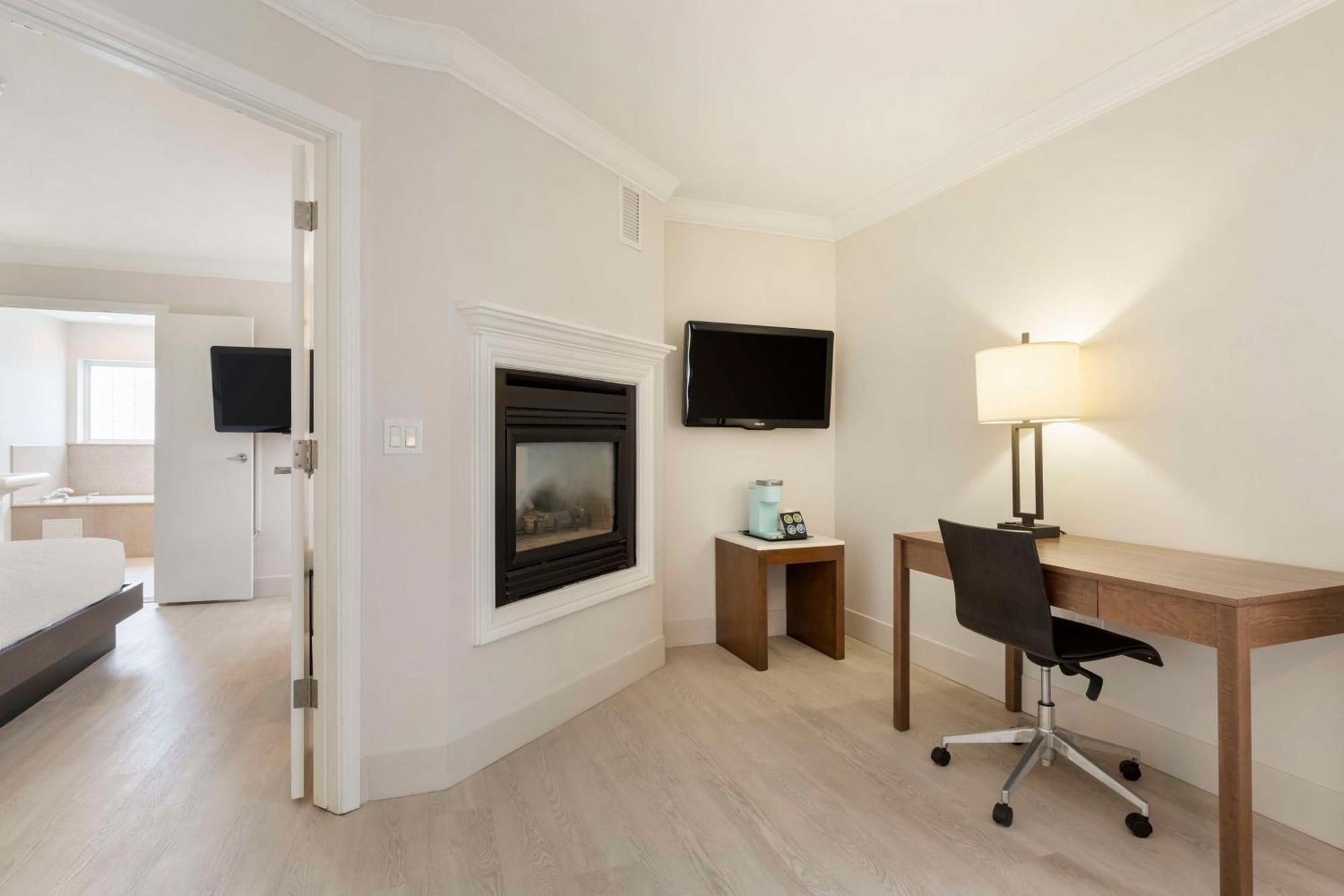 Best Western Plus All Suites Inn Santa Cruz Exterior photo